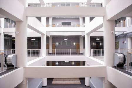 Cozysuites - 2Br With Direct Skybridge Access #5 Indianapolis Exterior photo